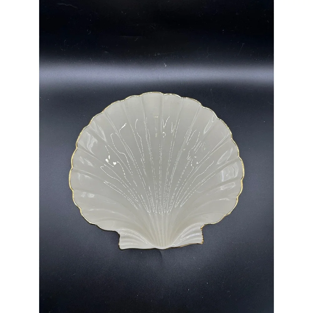 Lenox Ivory Fine China Shell Dish Gold Trim Scalloped Seashell Bowl Made in USA